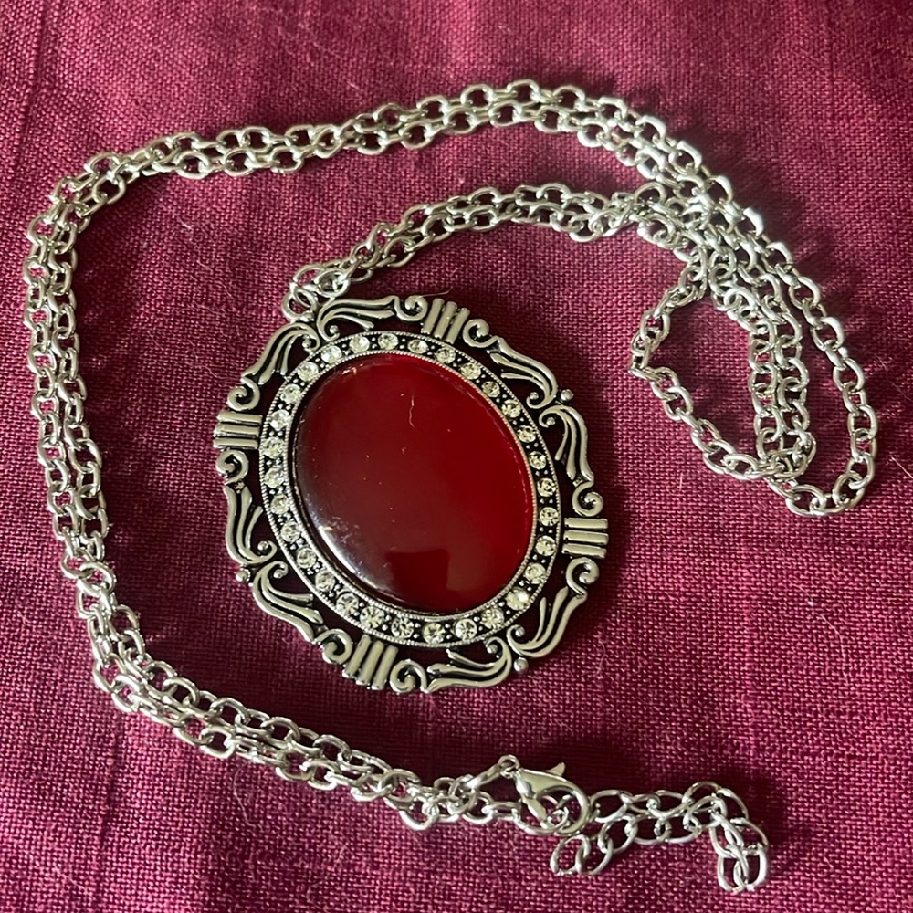 Vtg Long Red Pendant Cardigan Style Necklace, Gothic Tones